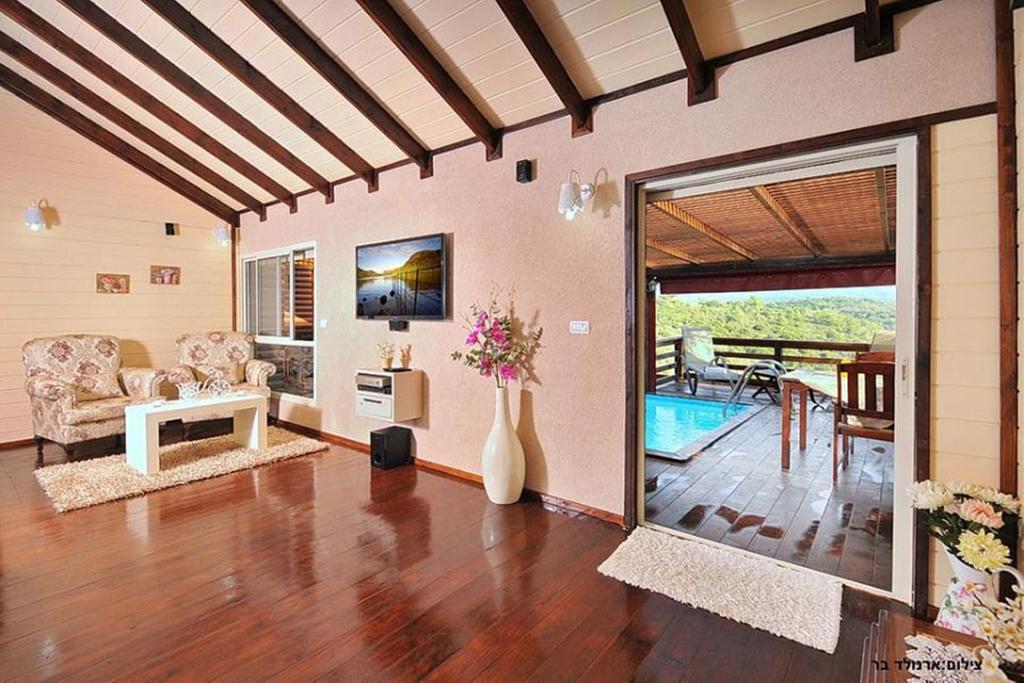 Between Sunrise And Sunset Suites Ya'ara Esterno foto